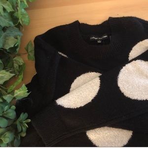 Cute Dotted tuck in sweater